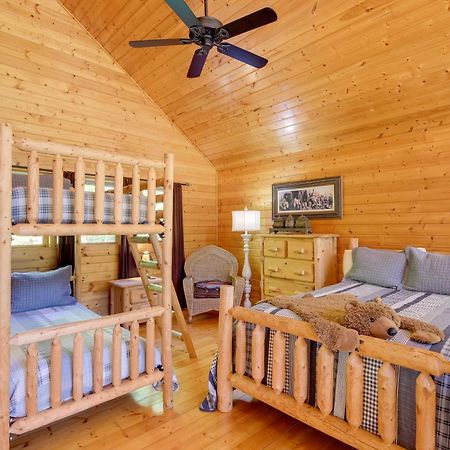 Secluded And Wooded Wears Valley Cabin With Fire Pit! Sevierville Εξωτερικό φωτογραφία