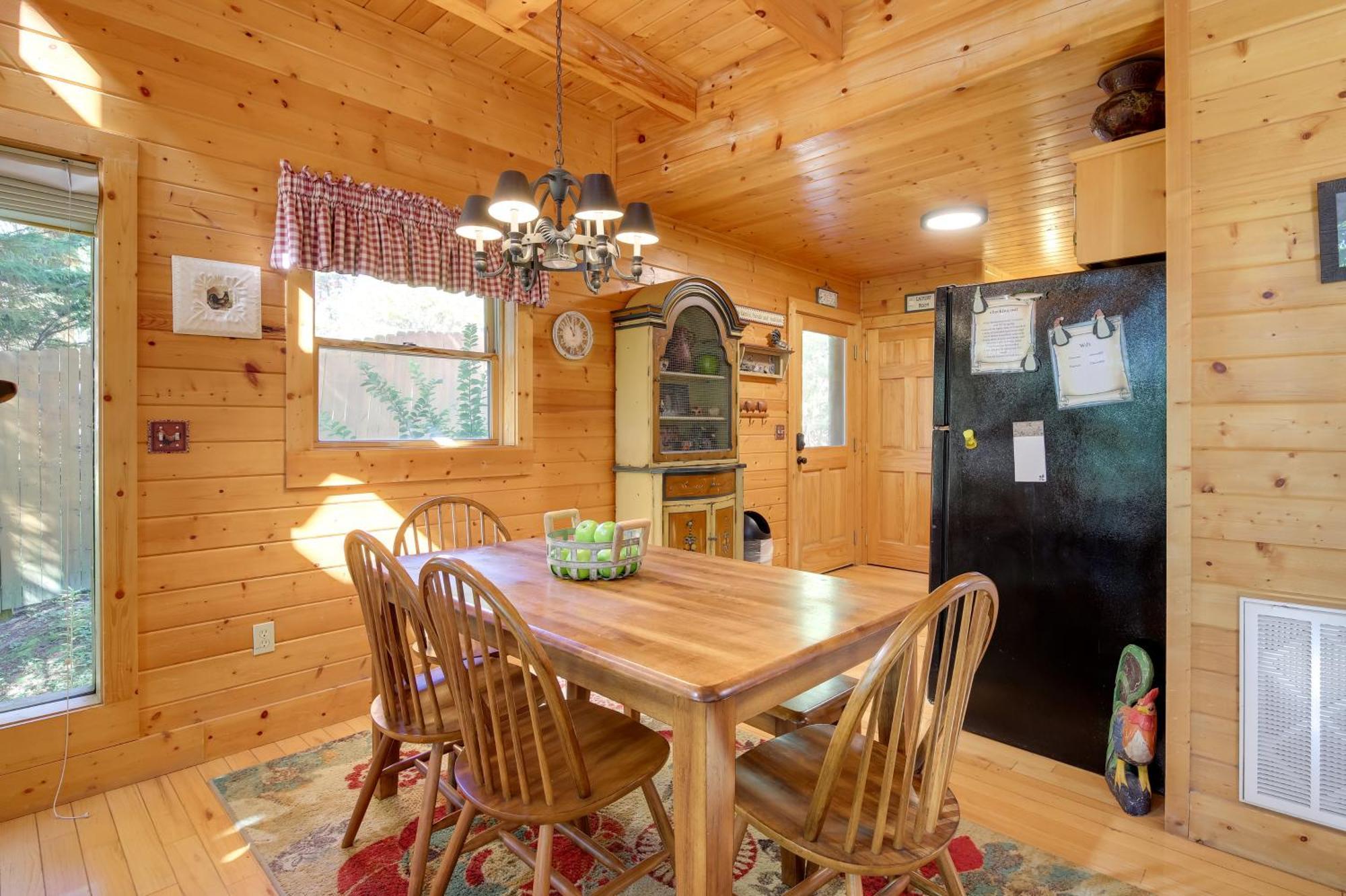 Secluded And Wooded Wears Valley Cabin With Fire Pit! Sevierville Εξωτερικό φωτογραφία
