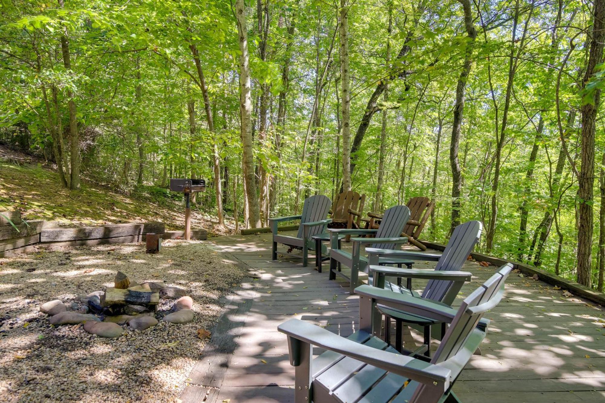 Secluded And Wooded Wears Valley Cabin With Fire Pit! Sevierville Εξωτερικό φωτογραφία